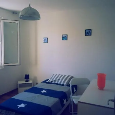Agreable F4 Corte (Corsica)